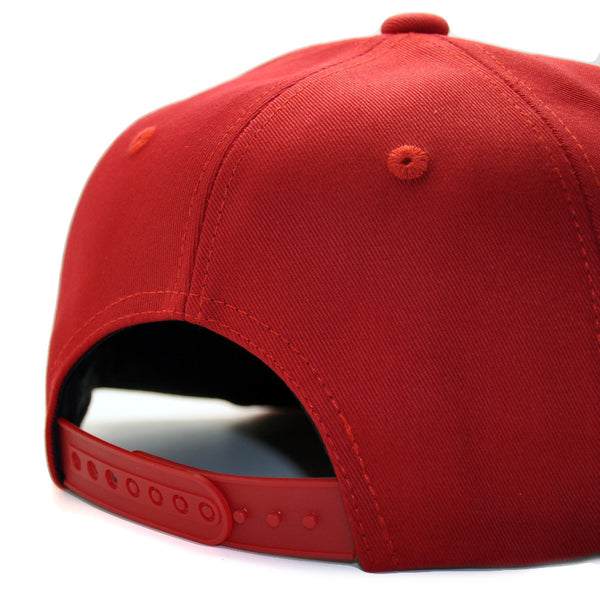 Red Snapback Snap Enclosure